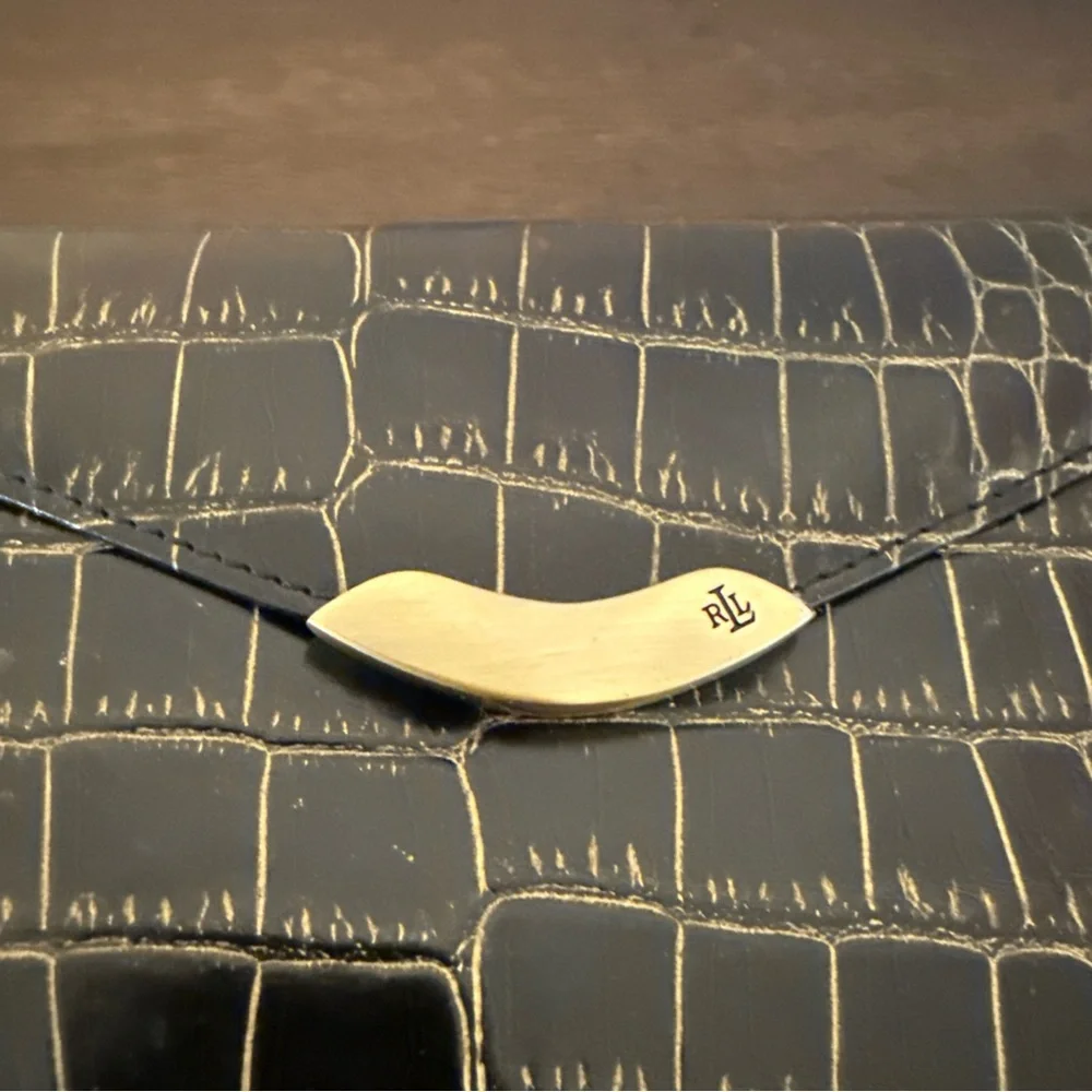 NWT Vintage Lauren Ralph Lauren Croc Embossed Wallet W Golden Hardware Black - Picture 2 of 8